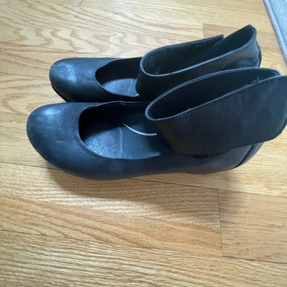 Black Dansko Velcro Ankle Mary Jane - Picture 6 of 6